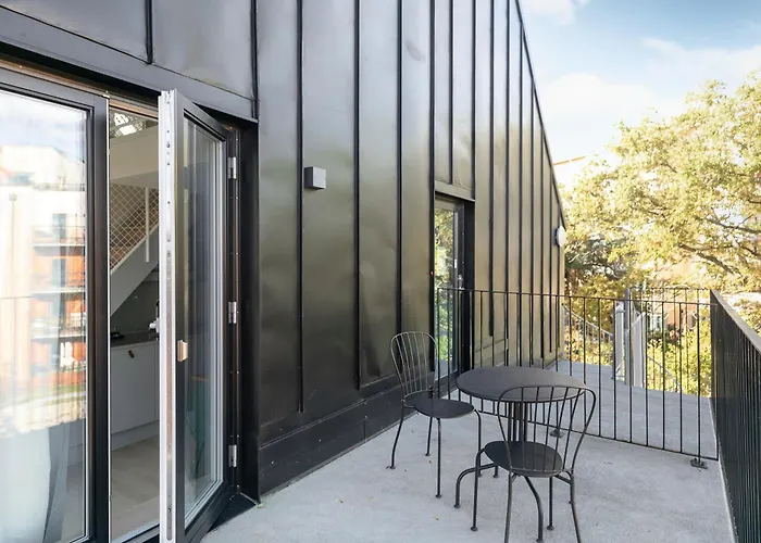 Avanti Apartment Hotel